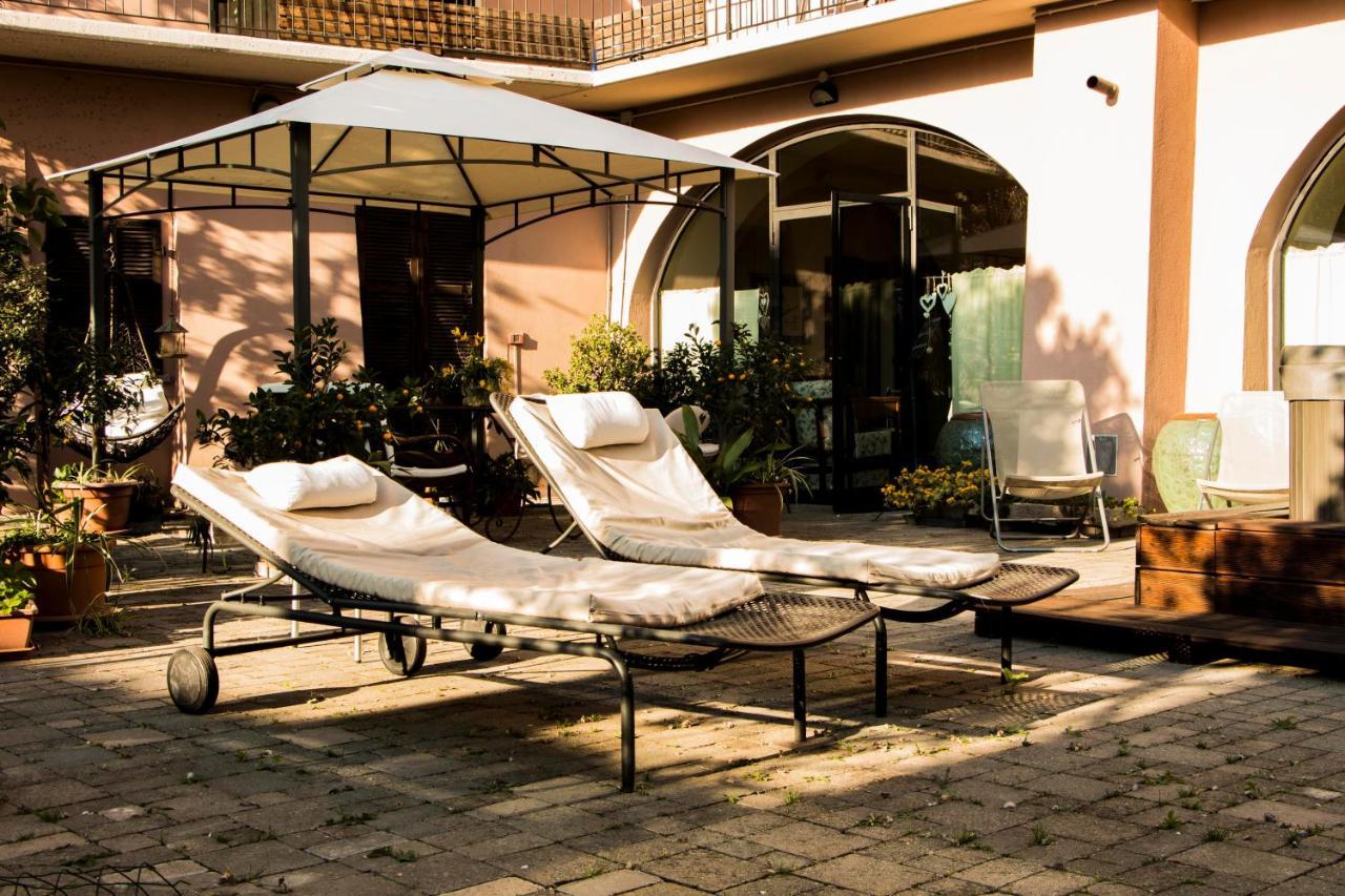 Bed and Breakfast L'Aromatario Нейве Экстерьер фото