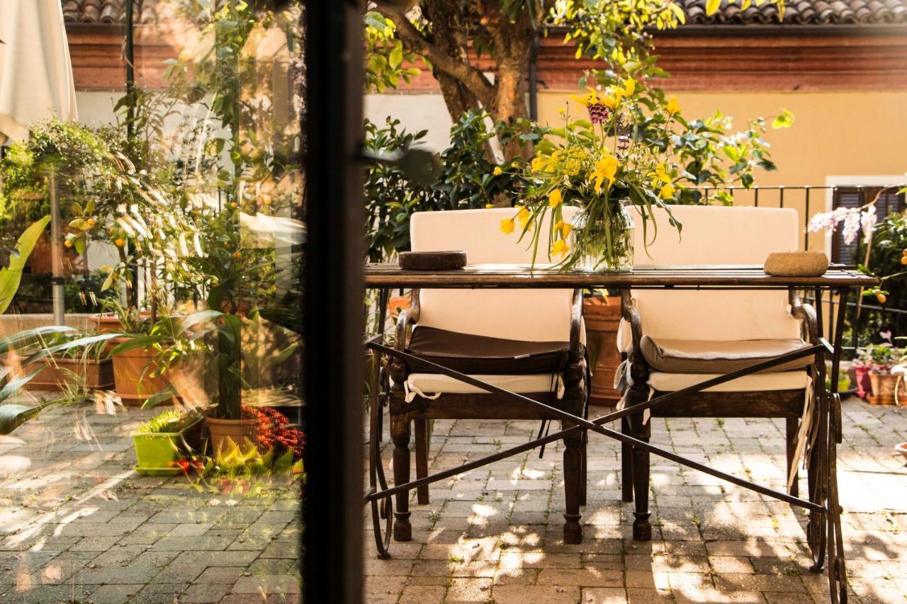 Bed and Breakfast L'Aromatario Нейве Экстерьер фото