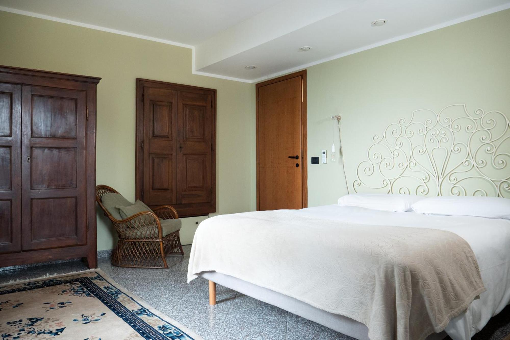Bed and Breakfast L'Aromatario Нейве Экстерьер фото